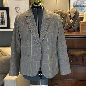 Classic Women's Plaid Blazer